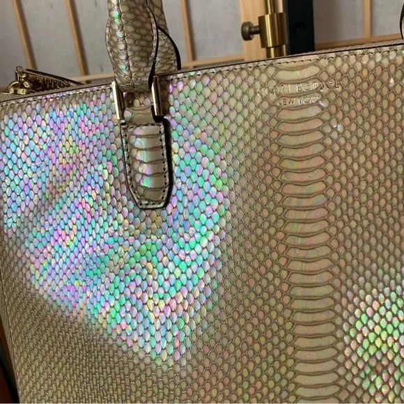 RARE! henri bendel ‘Dalton’ Iridescent Mermaid Large Satchel / Tote Bag